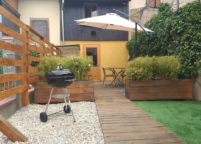 Le Petit Muscat A Eguisheim